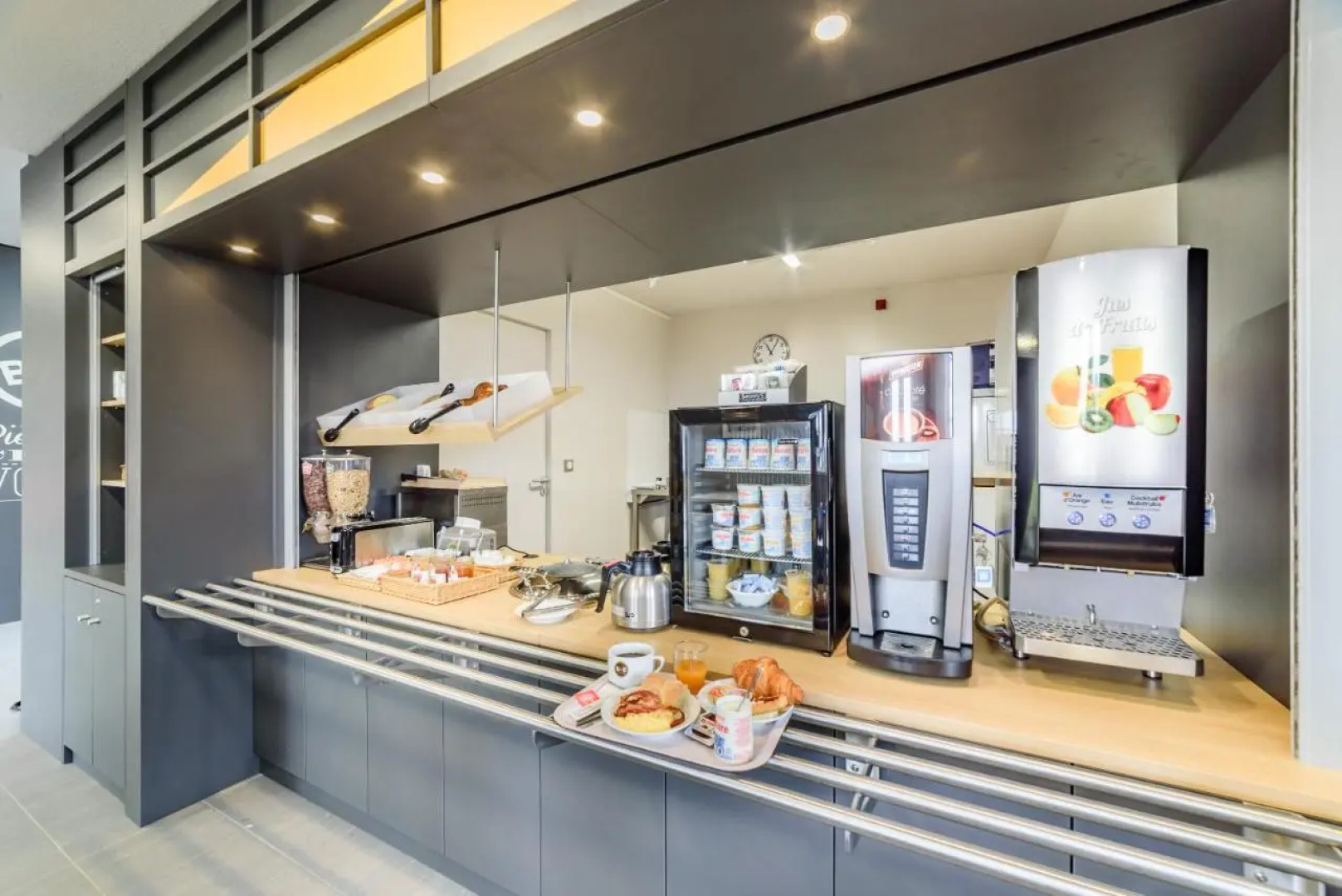 B&B HOTEL DIJON Les Portes du Sud (Acti-Sud)