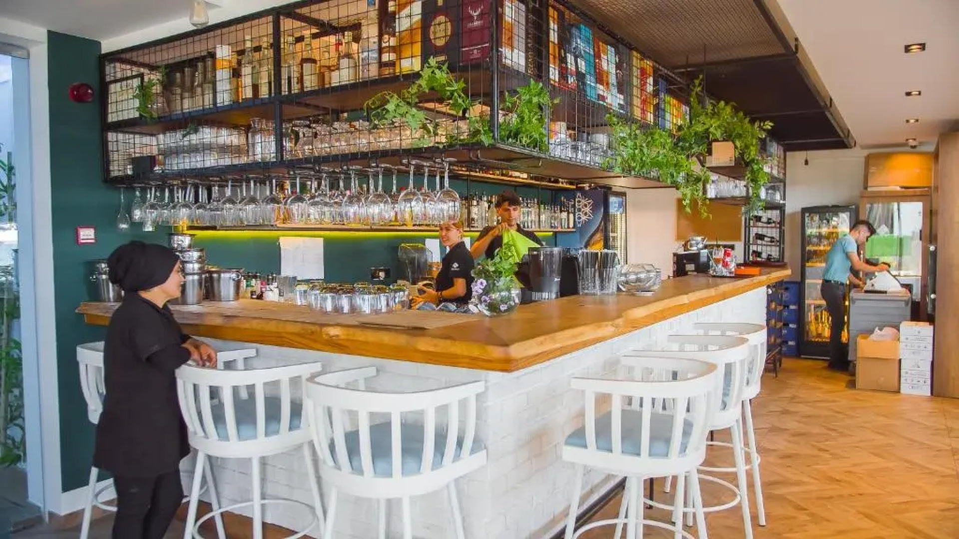 Four Seasons Life Apartments