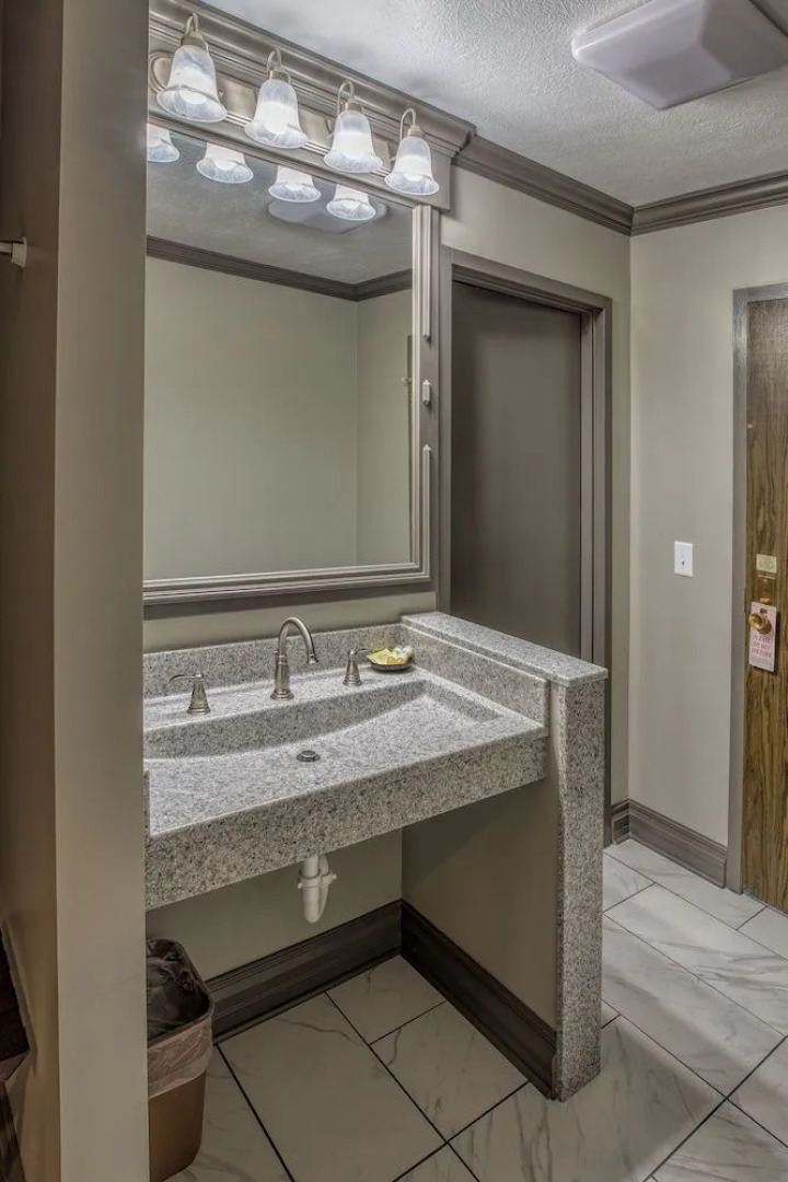 Hotel Arthur by OYO Glenwood Hwy 34