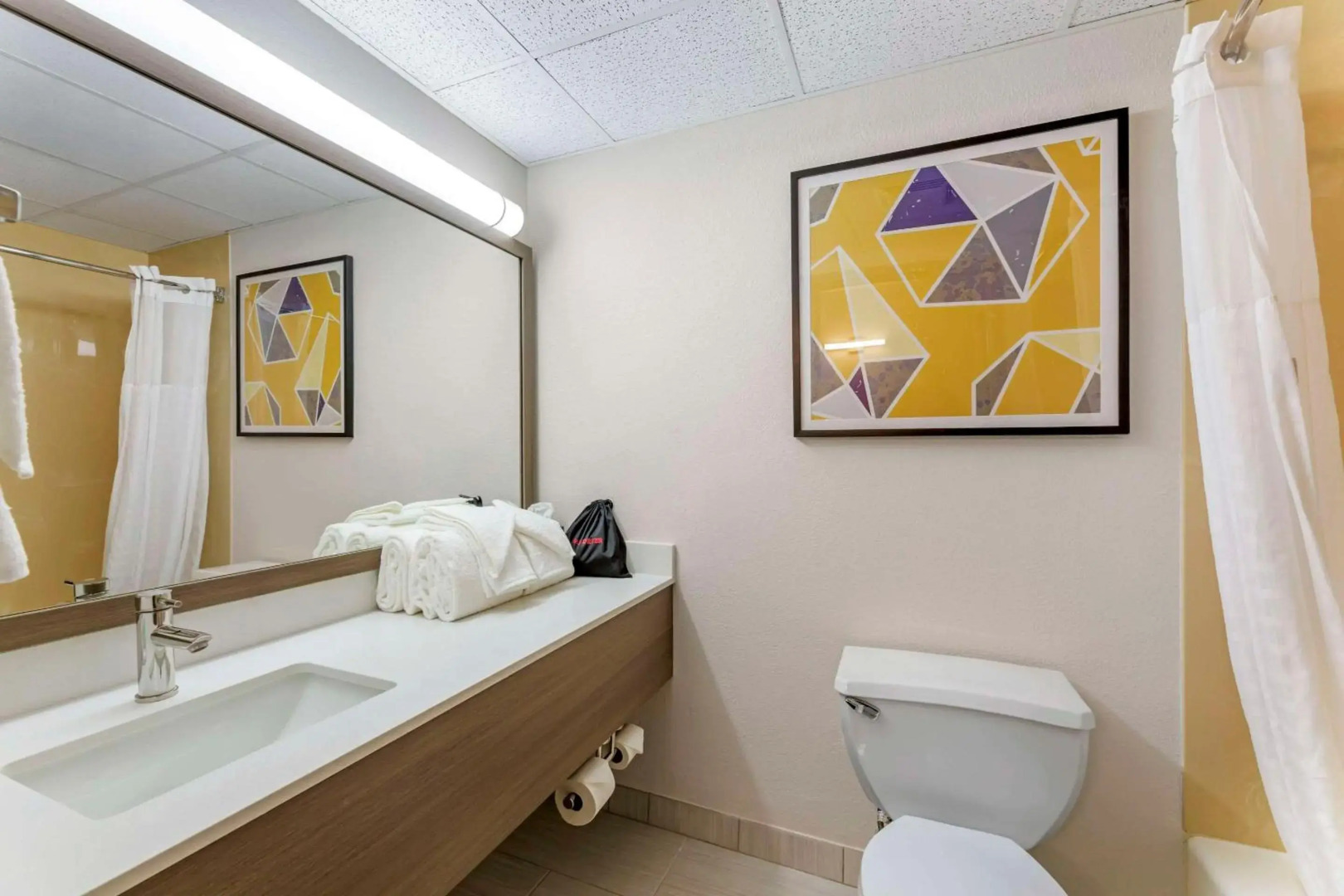 Comfort Inn & Suites Cuyahoga Falls - Akron