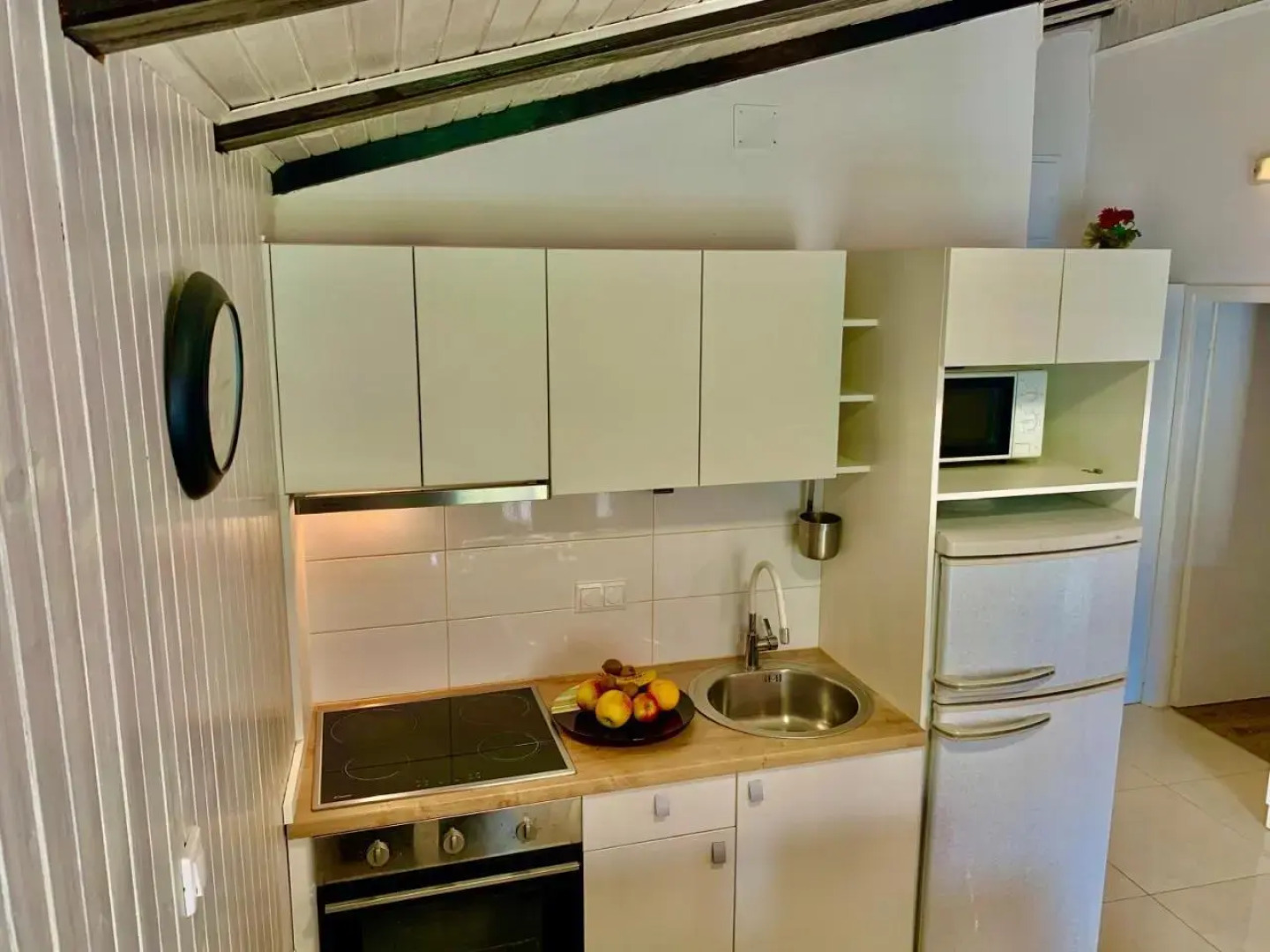 Grebastica Beachfront Apartment