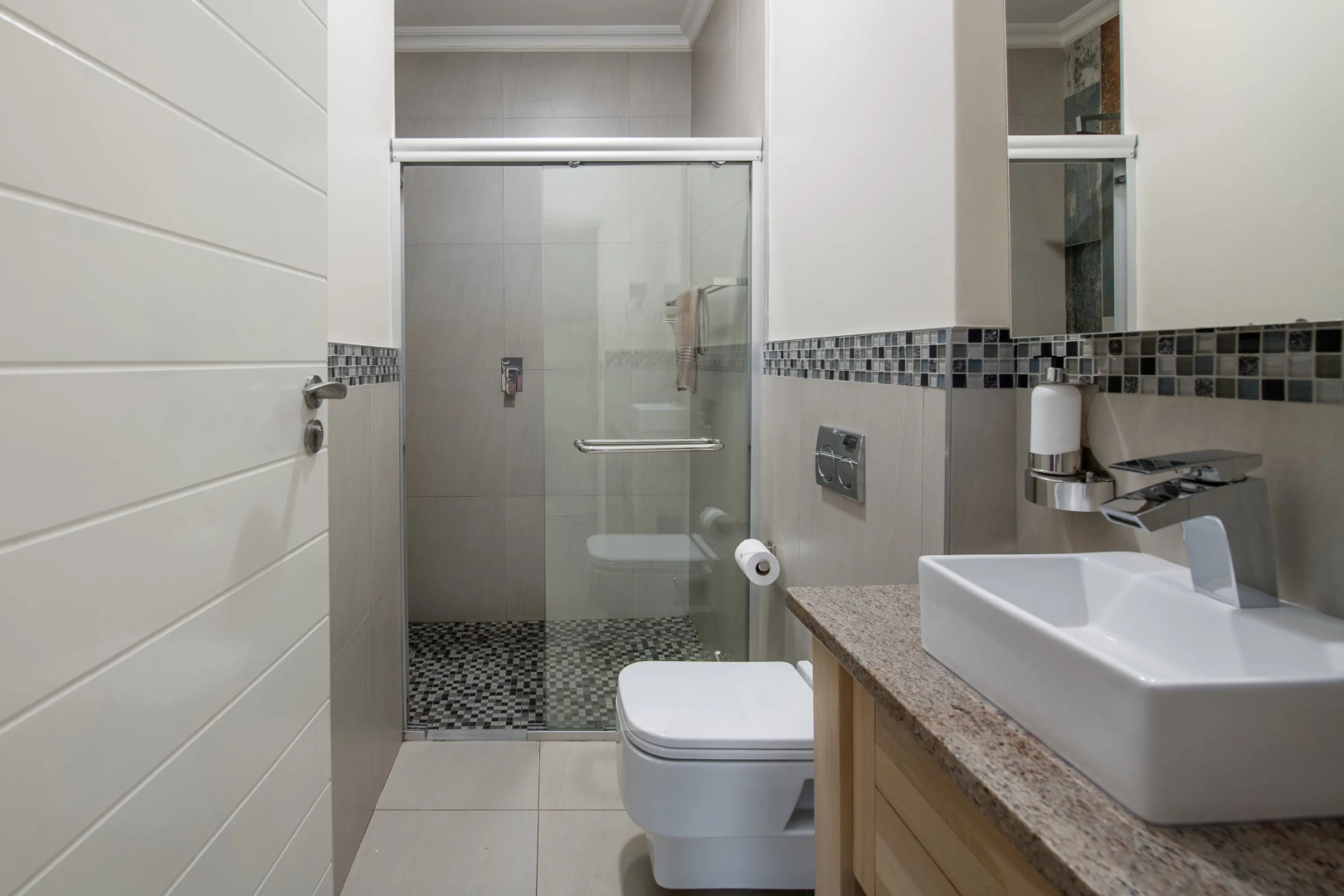 Cayley Mountain Resort