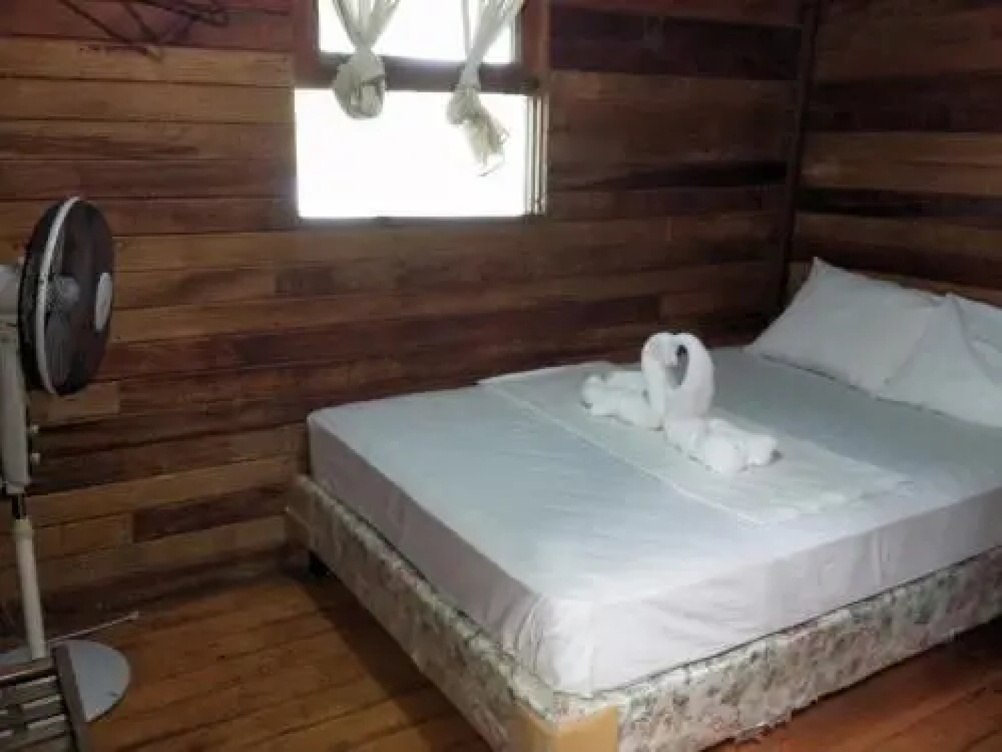 Montecristo River Lodge