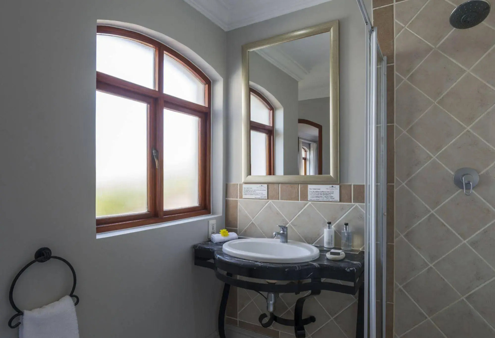 Villa Tuscana By Mantis