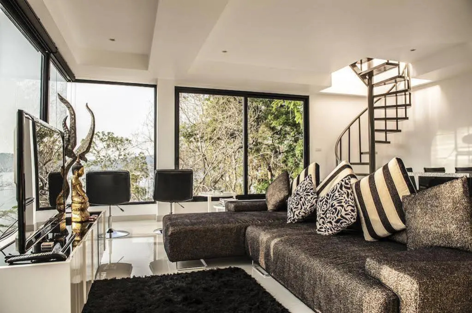 Baan Ngern-Muen Managed by Seeka