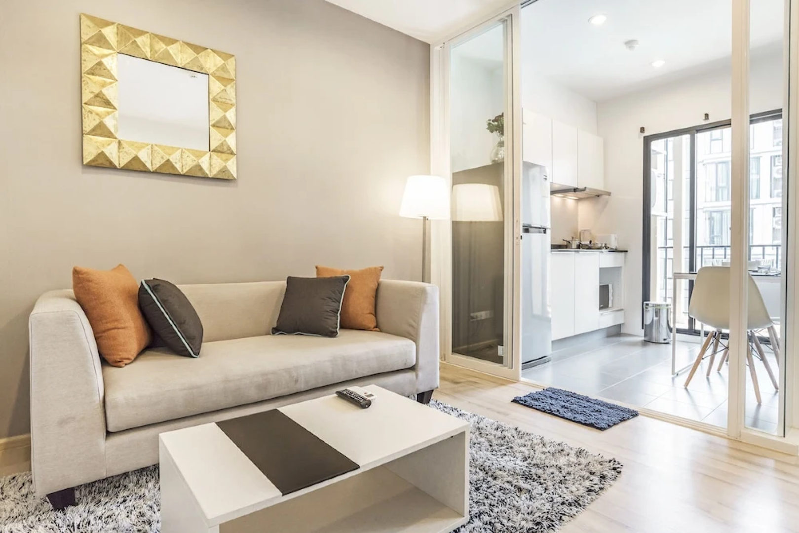 Favstay - The Base Uptown Phuket
