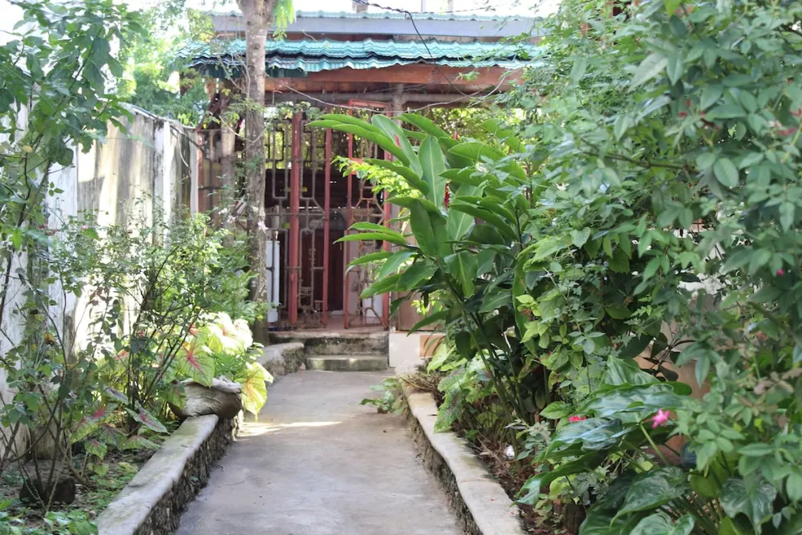Garden Lodge