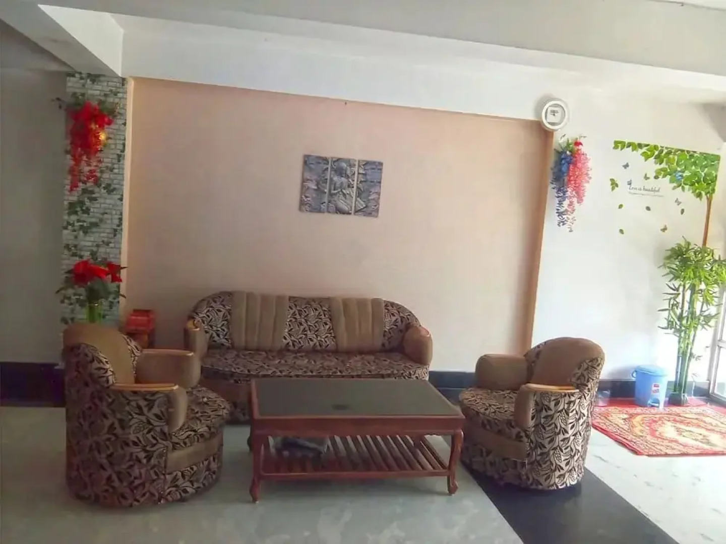 Maharaja Palace by OYO Rooms