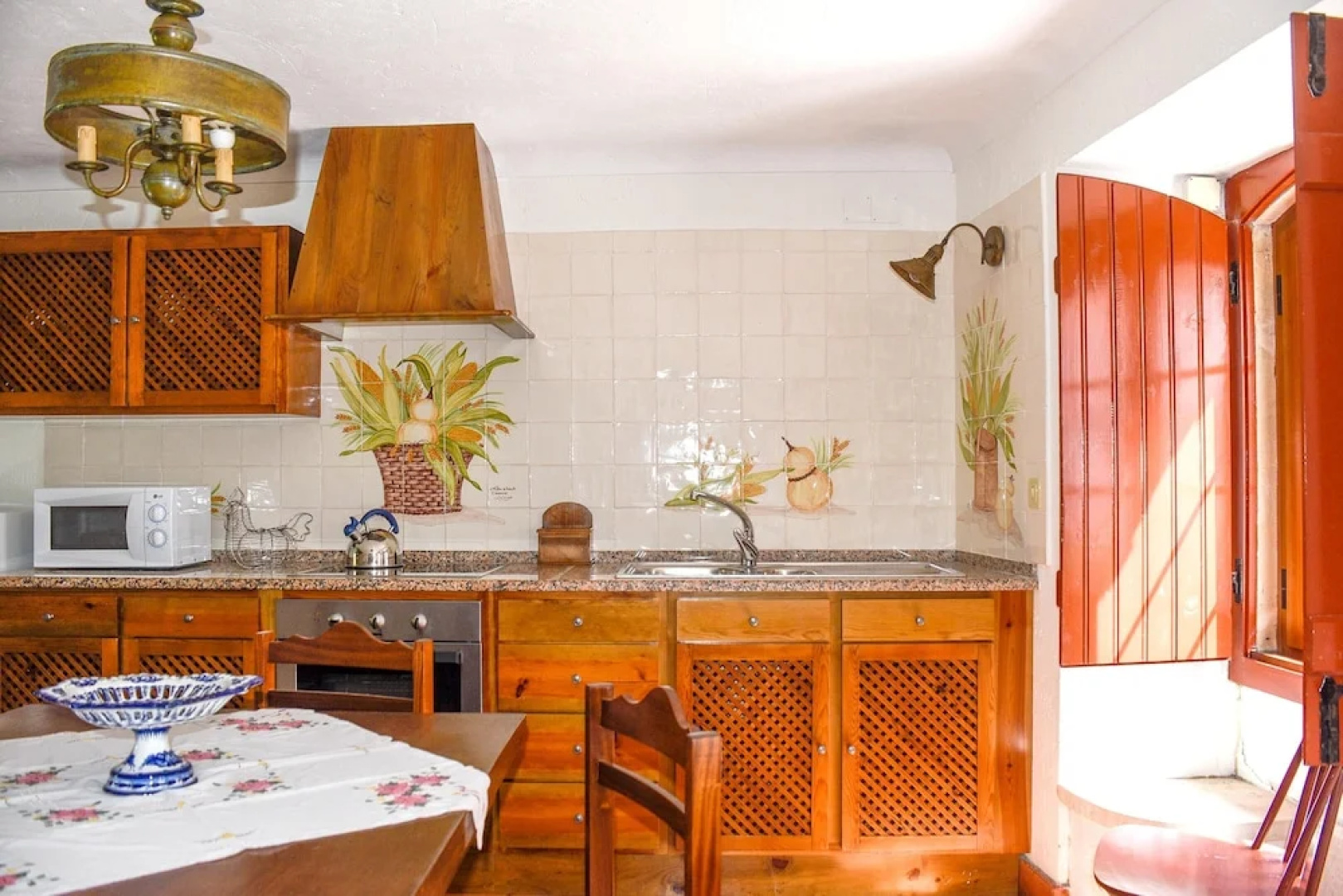 House With 3 Bedrooms in Porto de Mós, With Wonderful Mountain View, P
