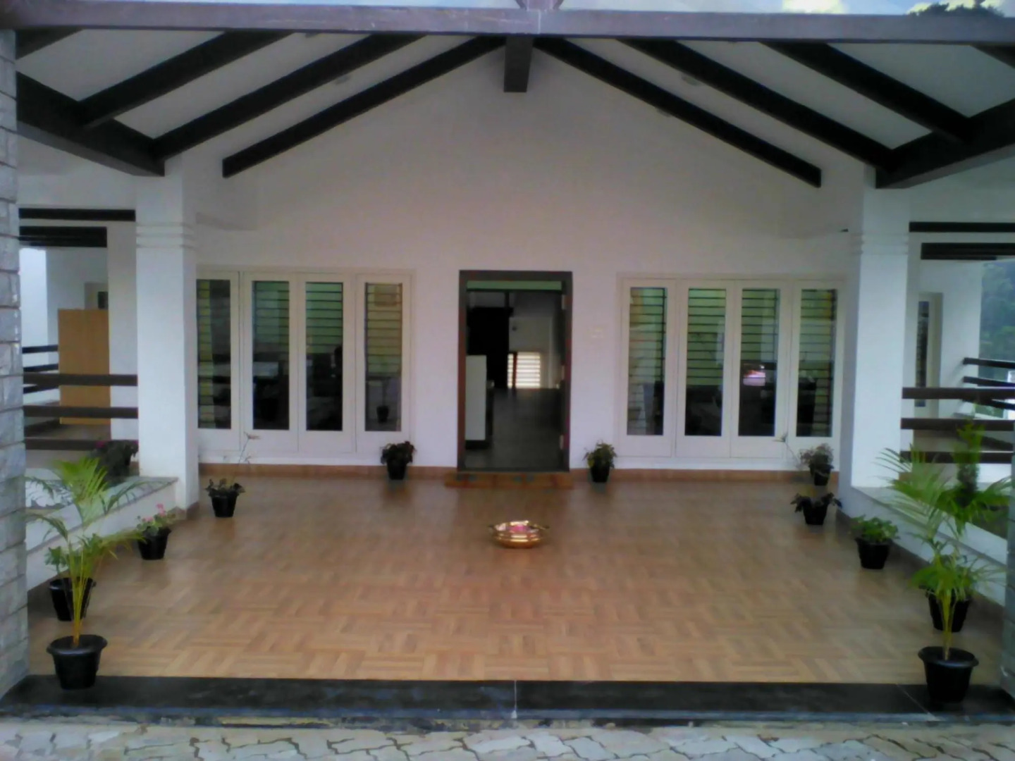 R T Hill View Resort