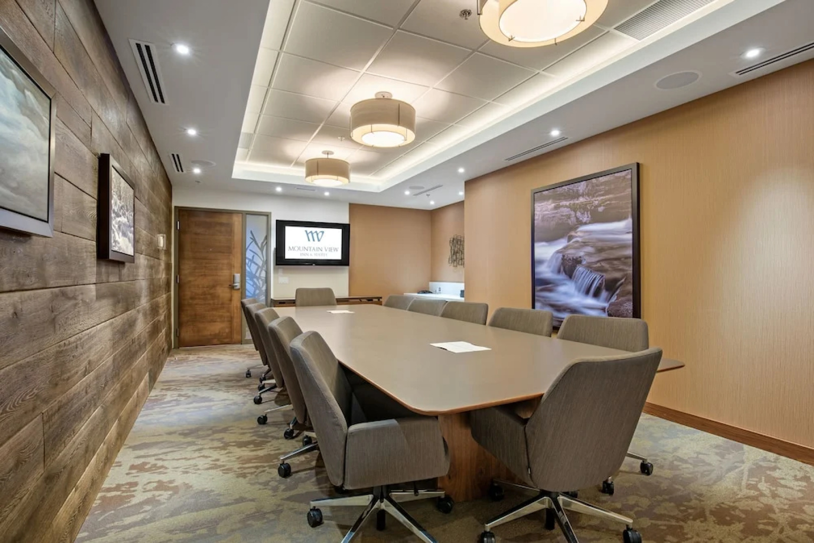 Best Western Plus Mountainview Inn & Suites