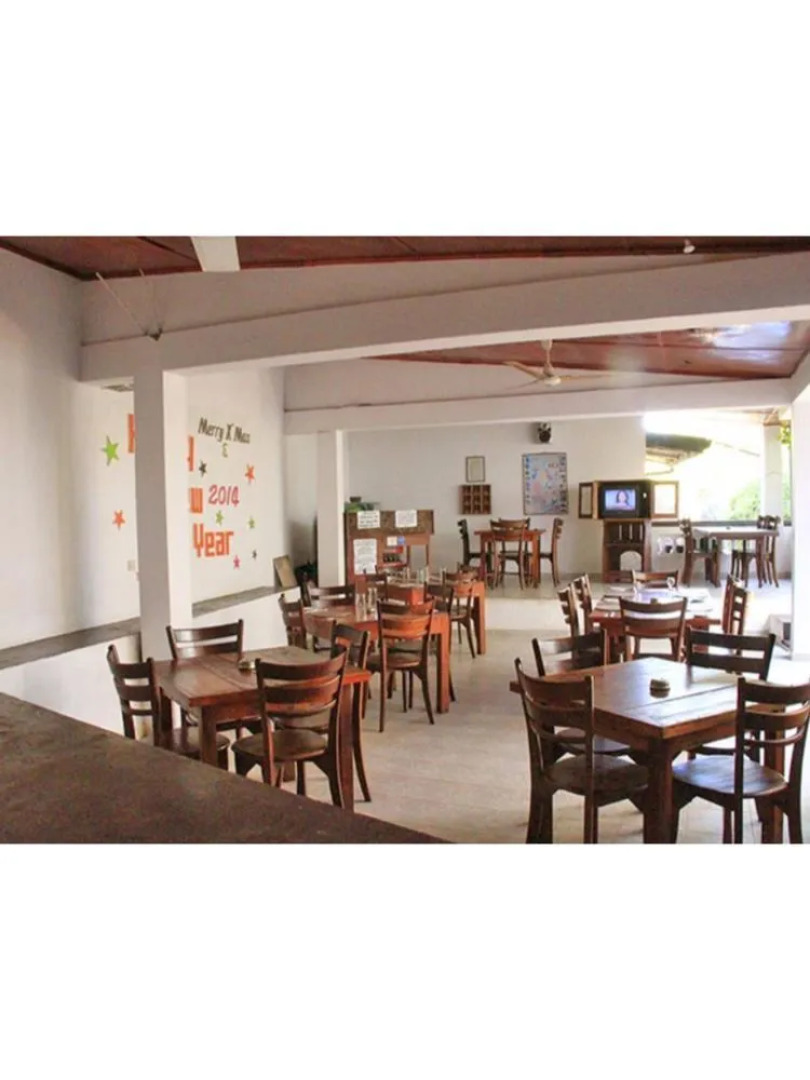 Hotel Happy Night Holiday Inn