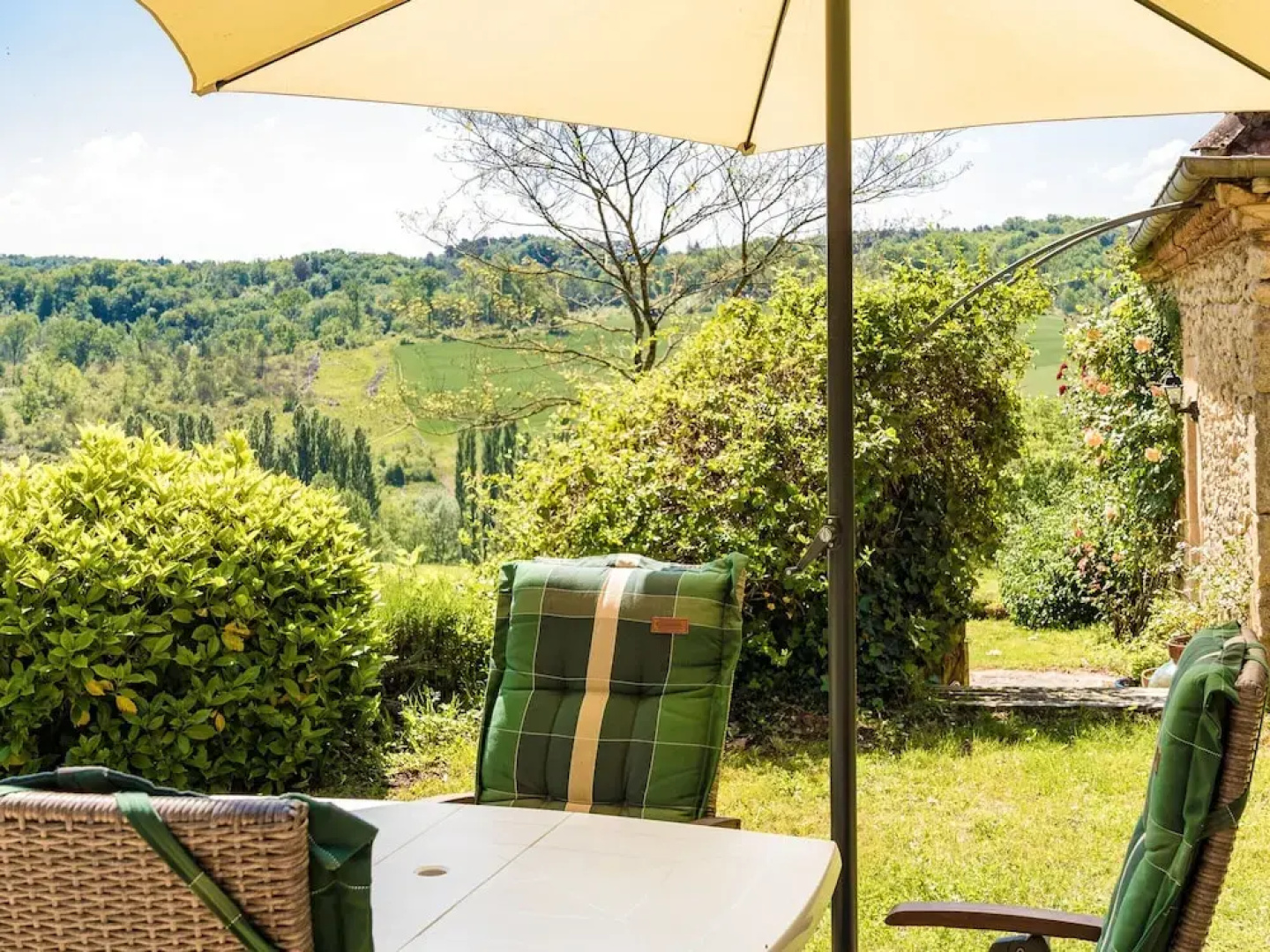 Beautiful Property With Three Houses, Three Swimming Pools, and Magnificent Views
