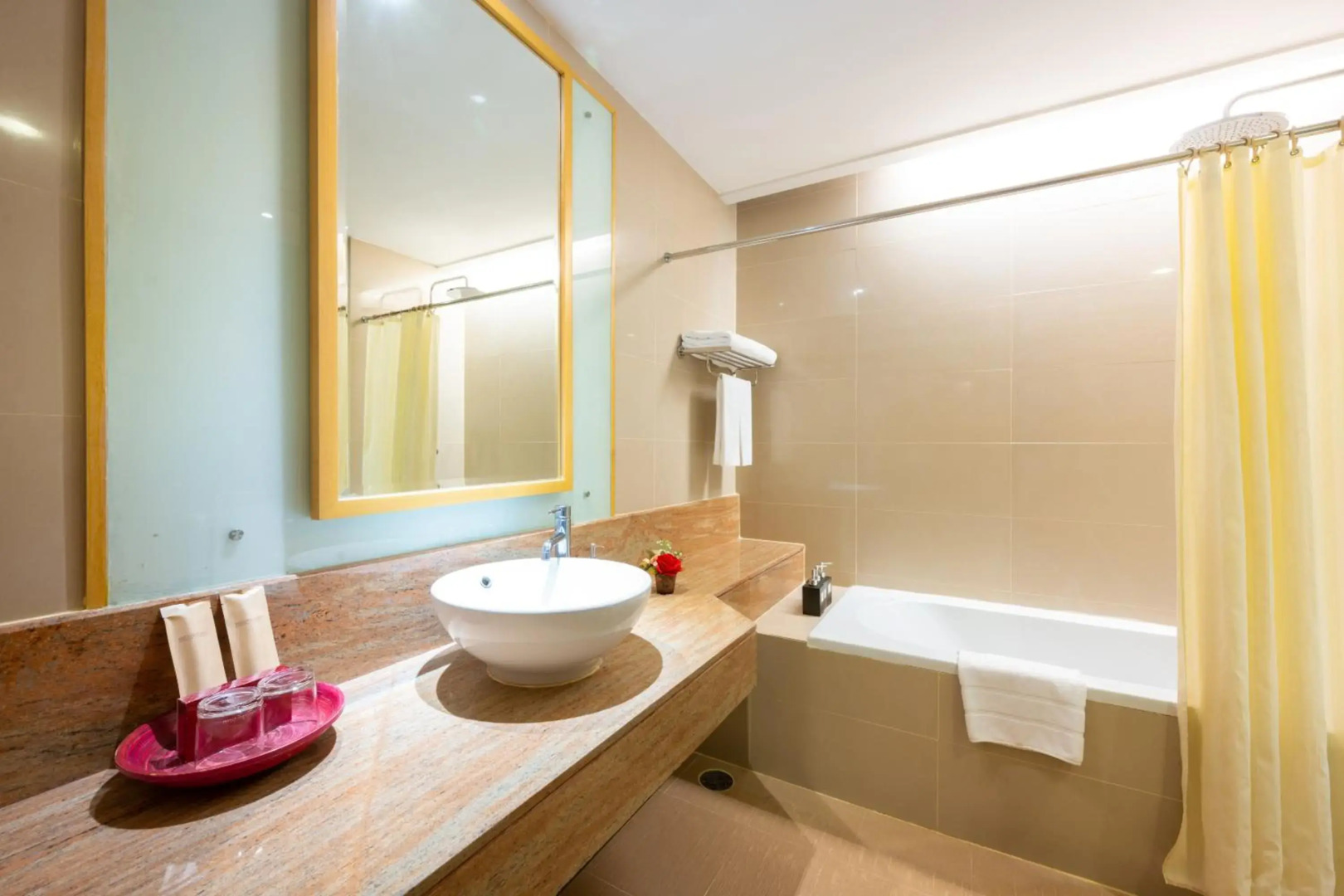 Grand Richmond Stylish Convention Hotel