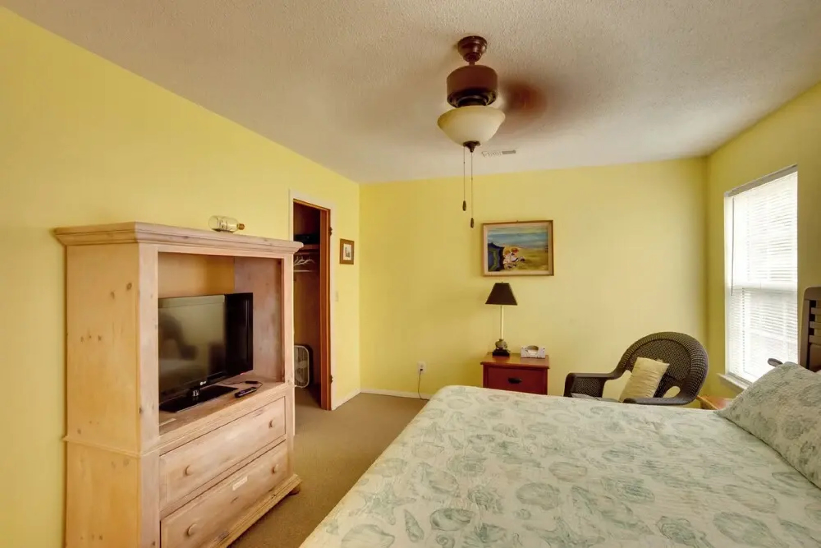 Downtown Home w/ Yard & BBQ - 6 Mi to Downtown!