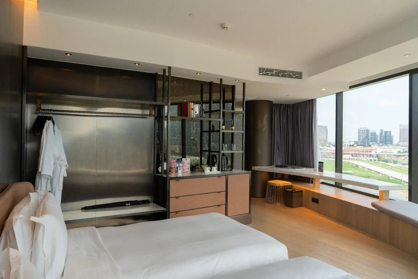 YOHO Hollywood Roosevelt Hotel