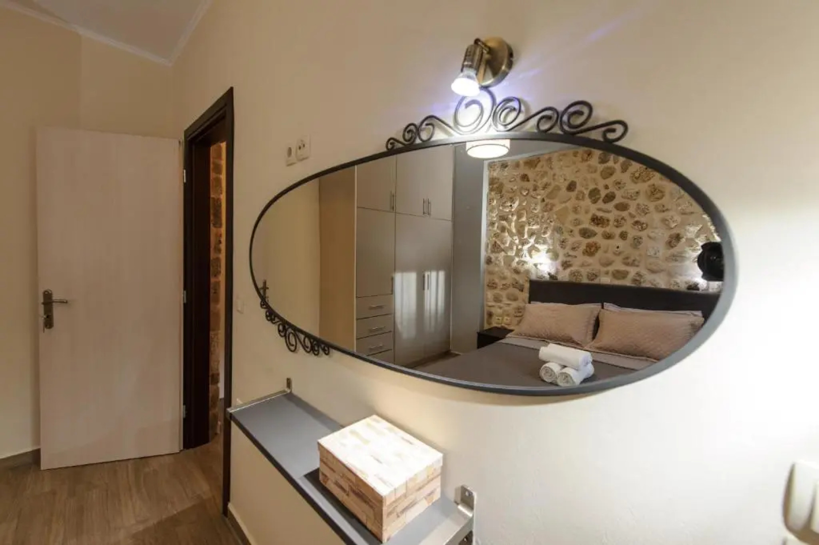 To Petrino (VIlla Markos)