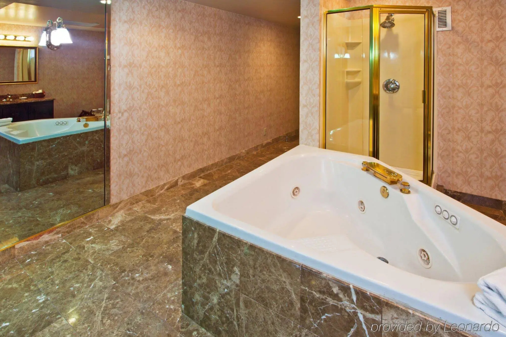 Crowne Plaza Hotel Pensacola Grand