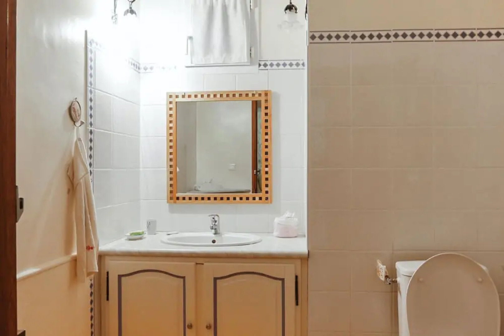 Villa With 4 Bedrooms in Caromb, With Wonderful Mountain View, Private