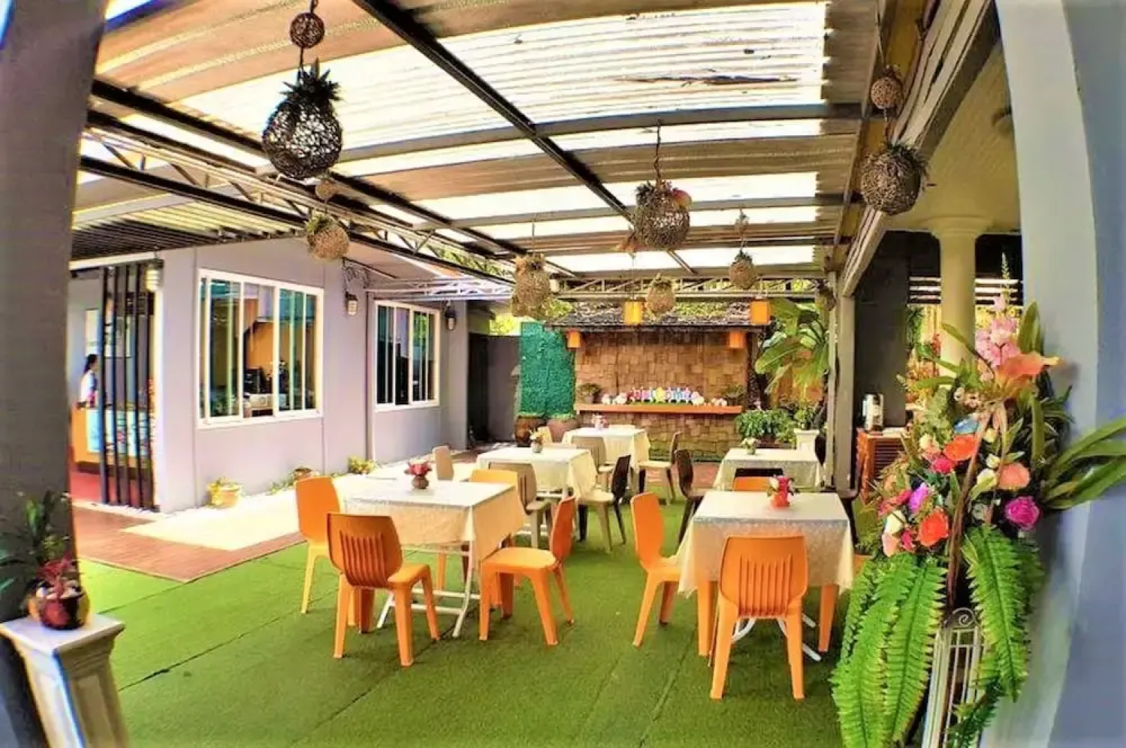 Omsaga Phuket Hotel