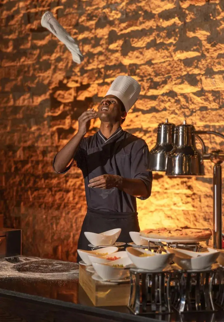 The Golden Ridge Hotel