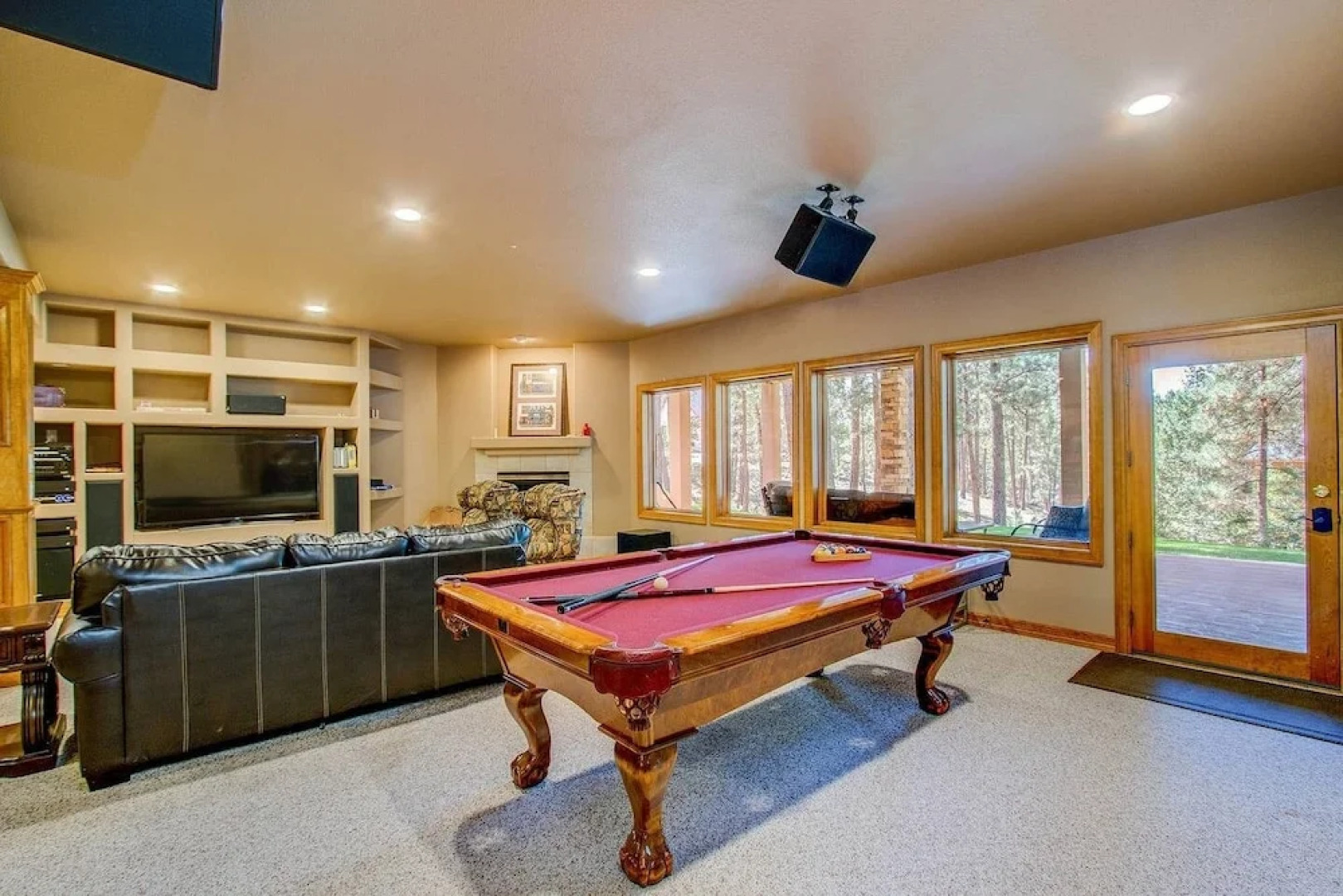 3bdwhere the Foxes Runluxurious, Usaf Academy