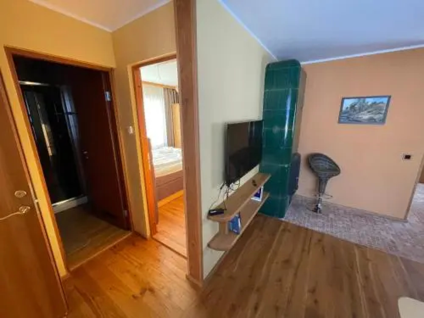 "Summer" apartment