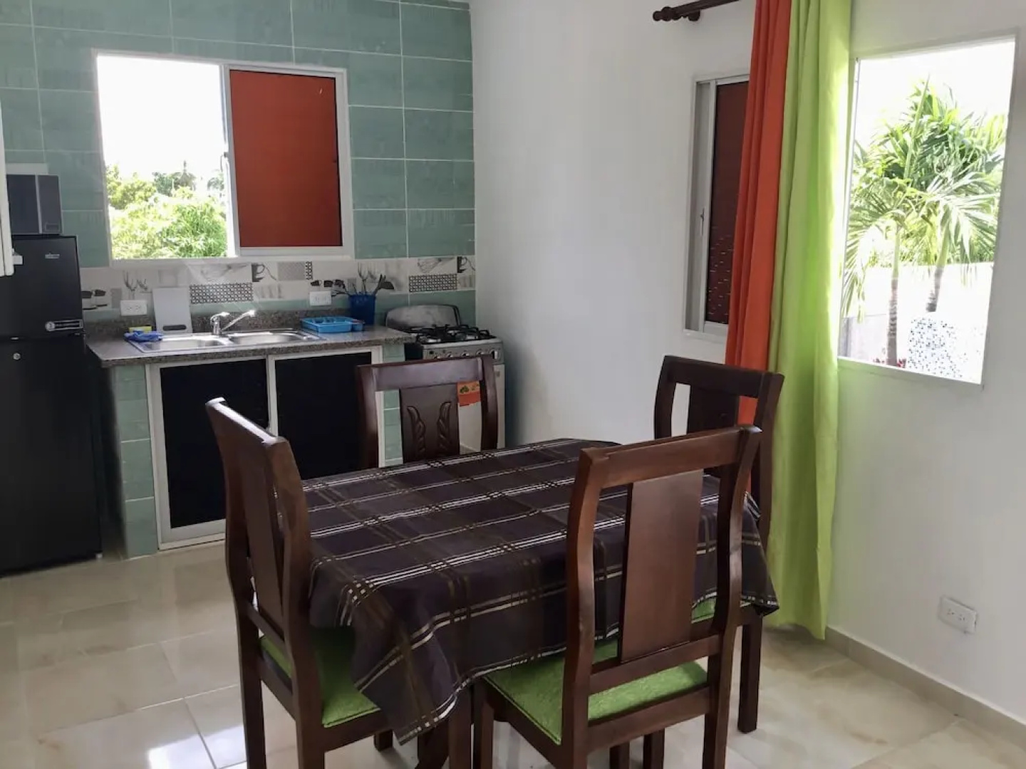 Business & Holiday Aparthotel