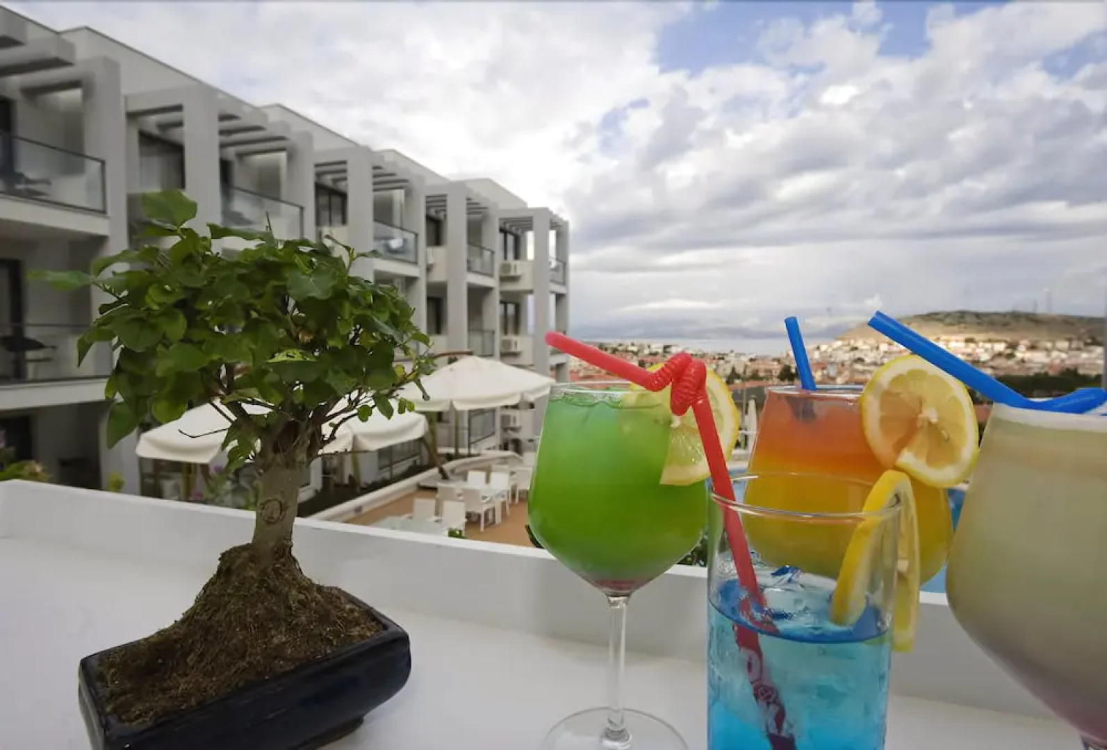 Kondo Suites & Residence