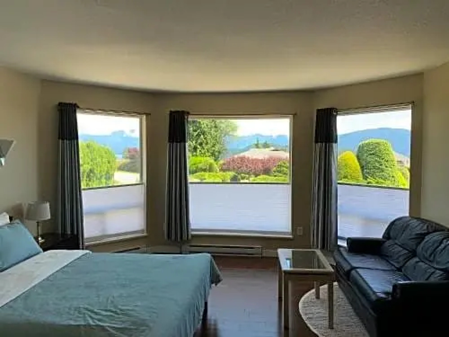 Bay Mountain Lookout Suites