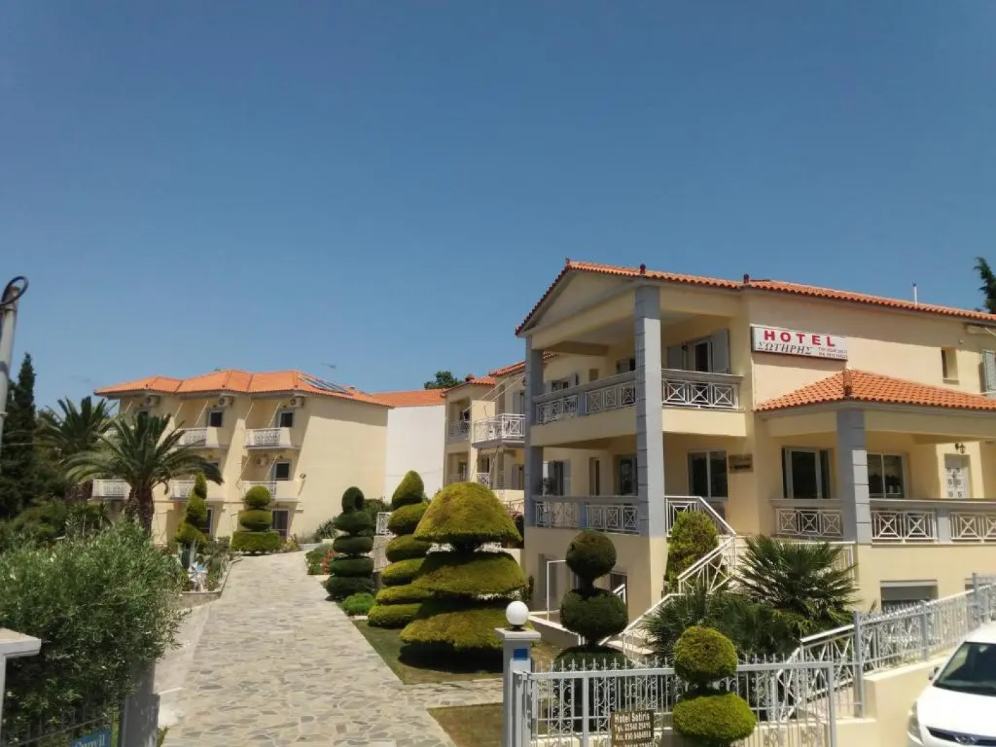 Sotiris Apartments