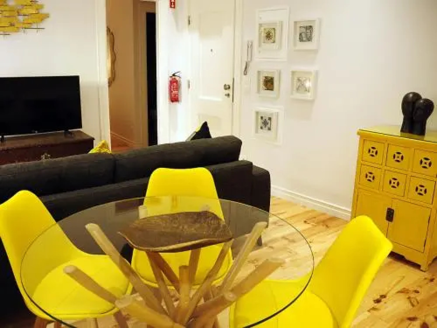 Sado Blue - City & River Flats by Be@home