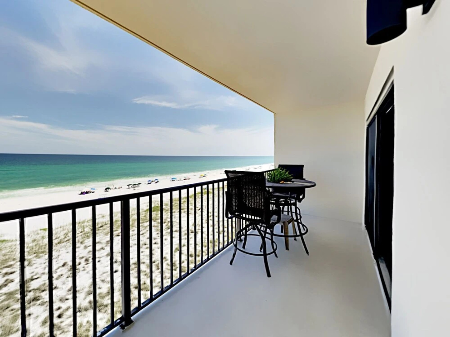 Sundunes Condominium