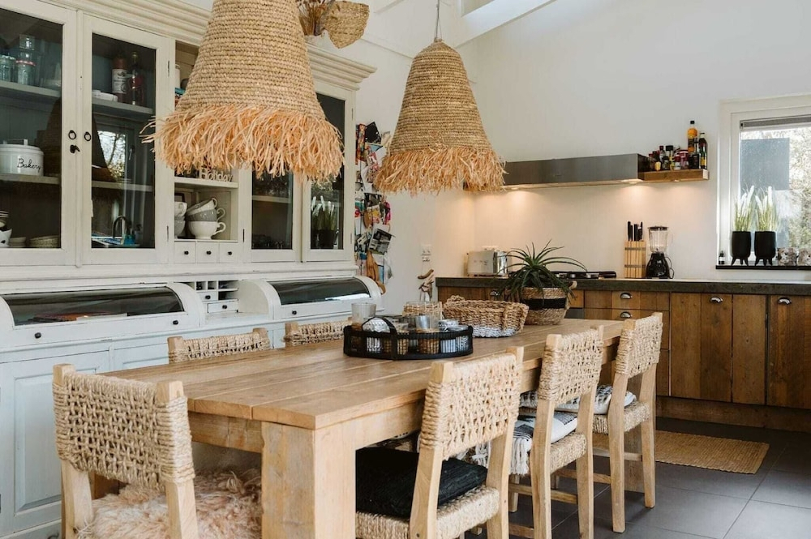 Rustic-modern Furnished Holiday Home With an Exciting Garden