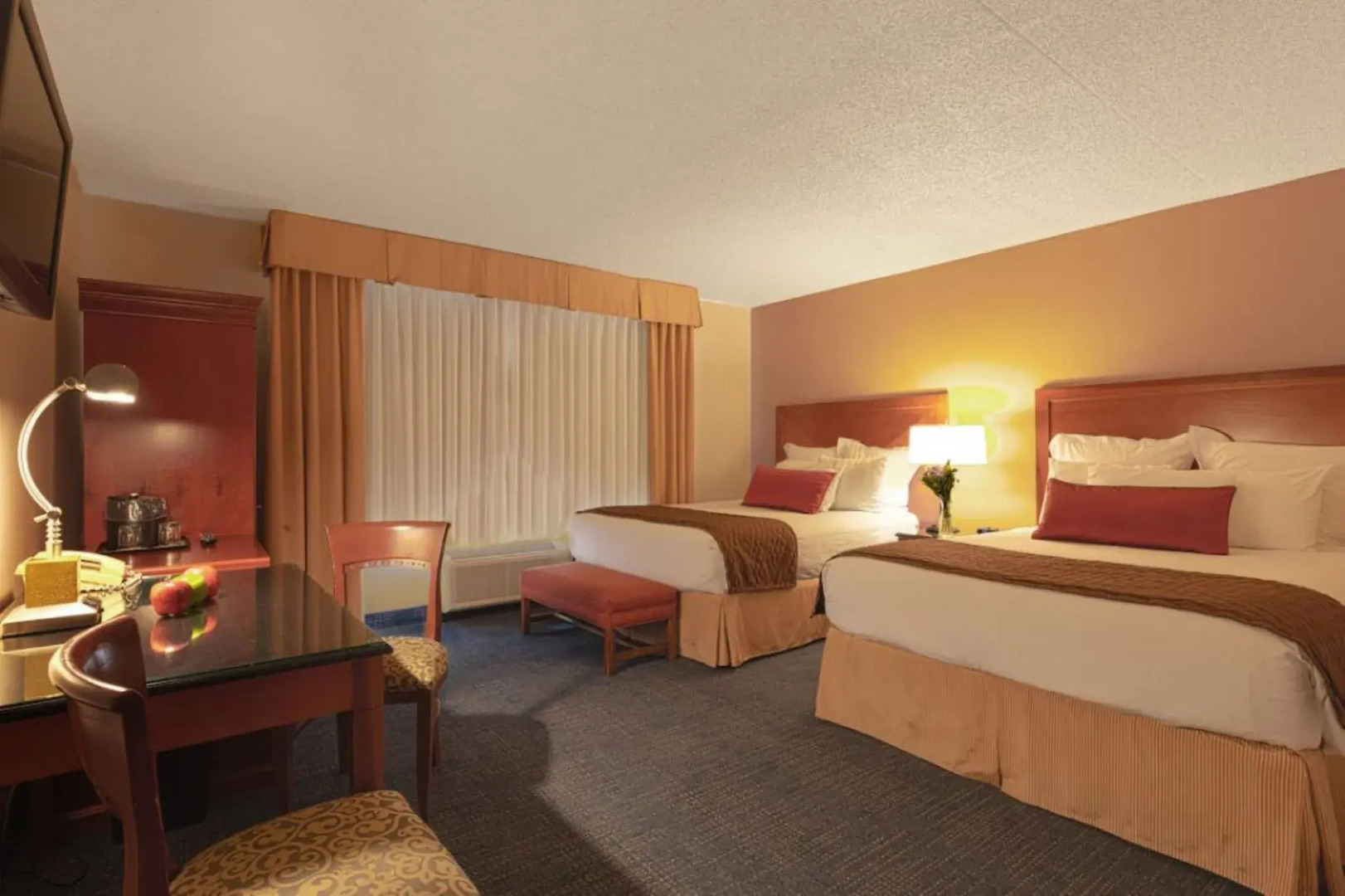 Coast Wenatchee Center Hotel