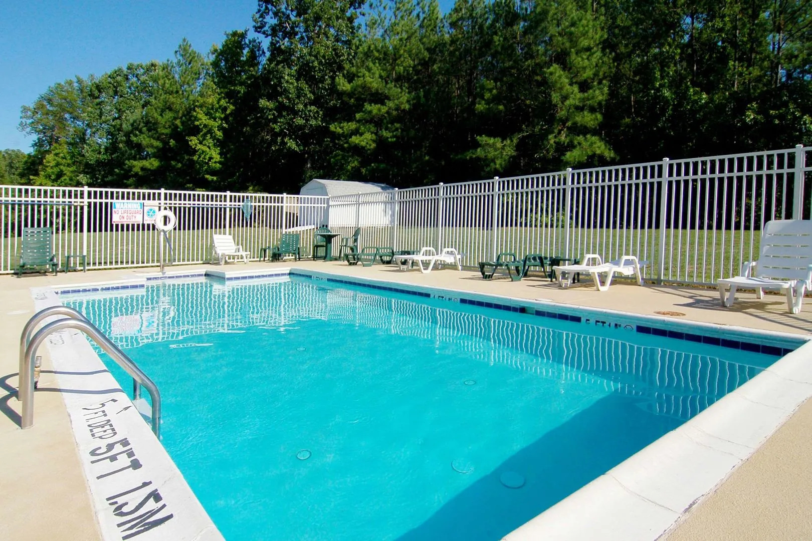 Red Roof Inn Dahlgren - Naval Base