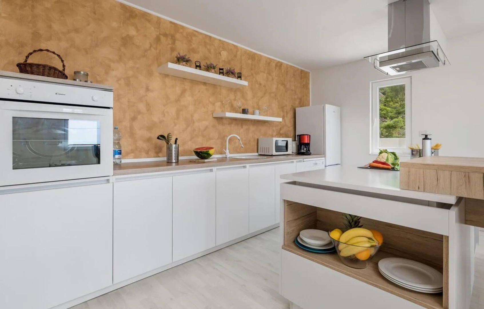 Nice Home in Lukovo with Hot Tub, WiFi & 4 Bedrooms