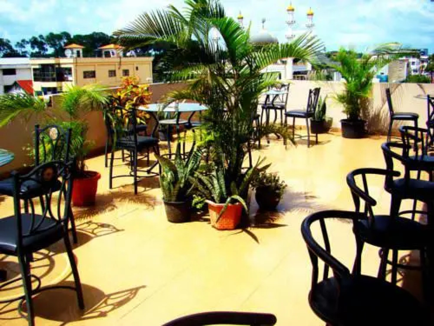 Phoenicia Princess Suites