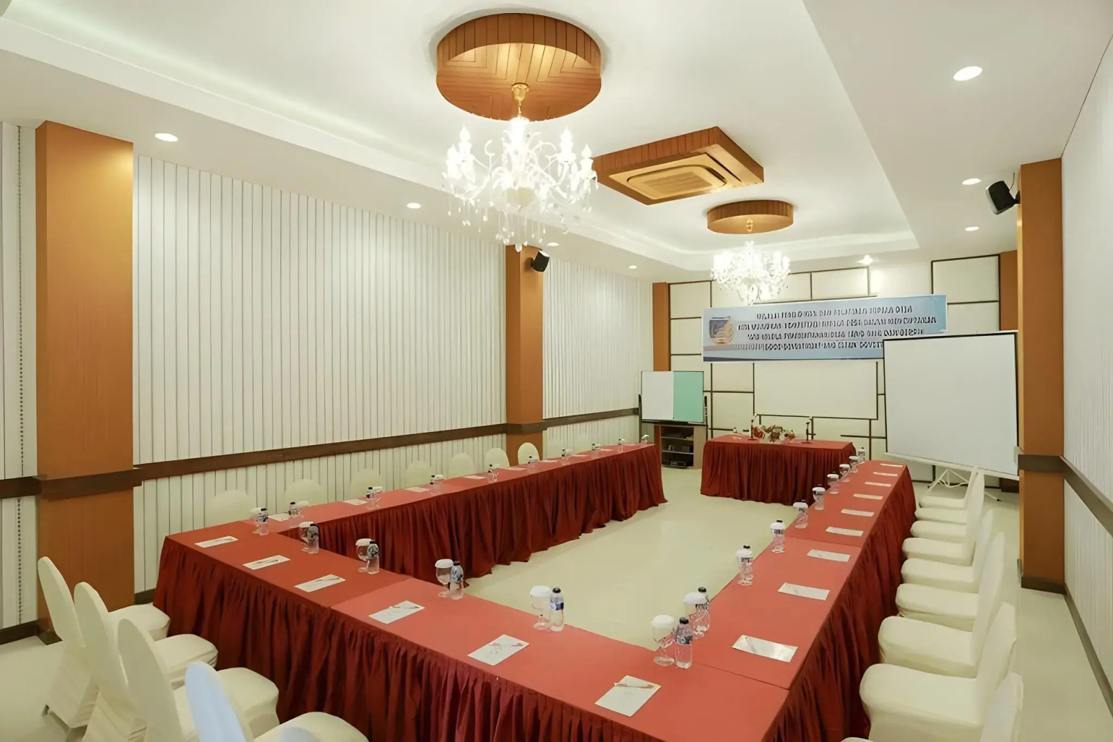 Sutan Raja Hotel & Convention Palu