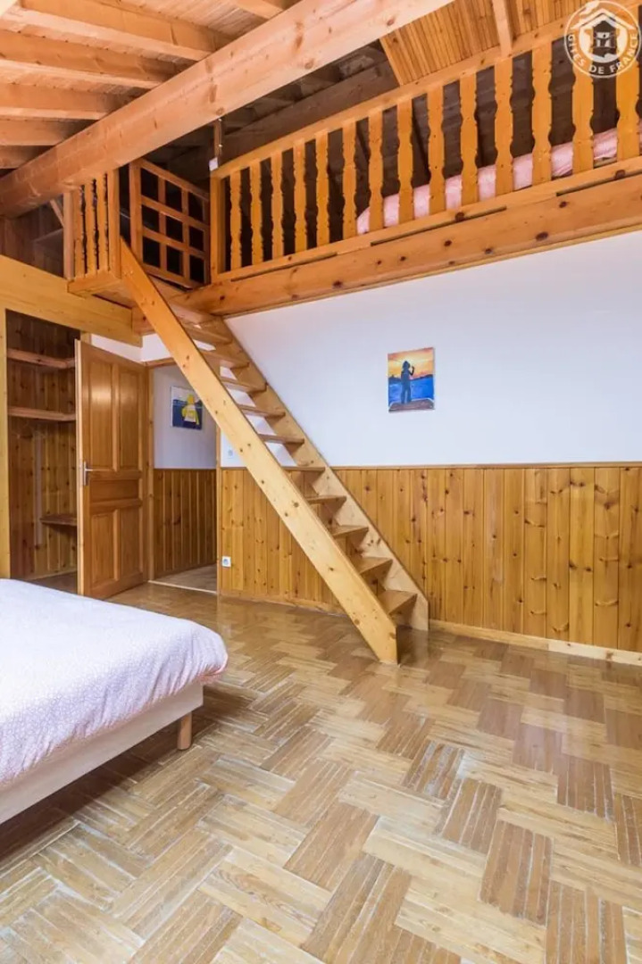 House With 5 Bedrooms in Valloire, With Wonderful Mountain View, Furni