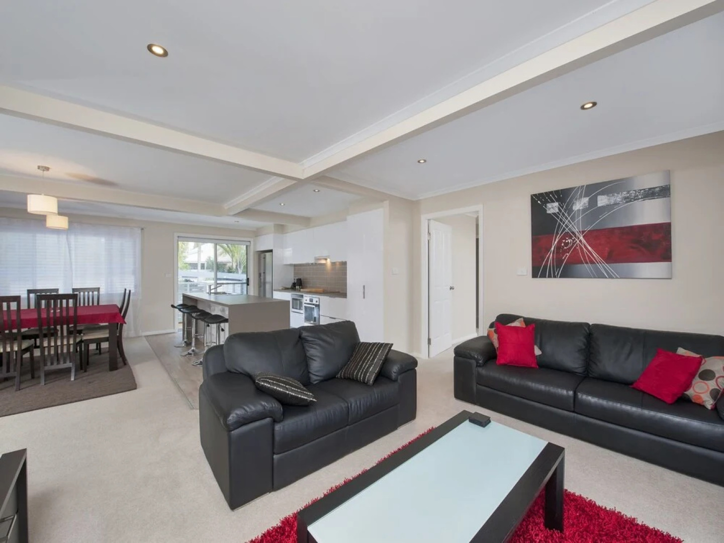 Beach and Bay, 121 Shoal Bay Road