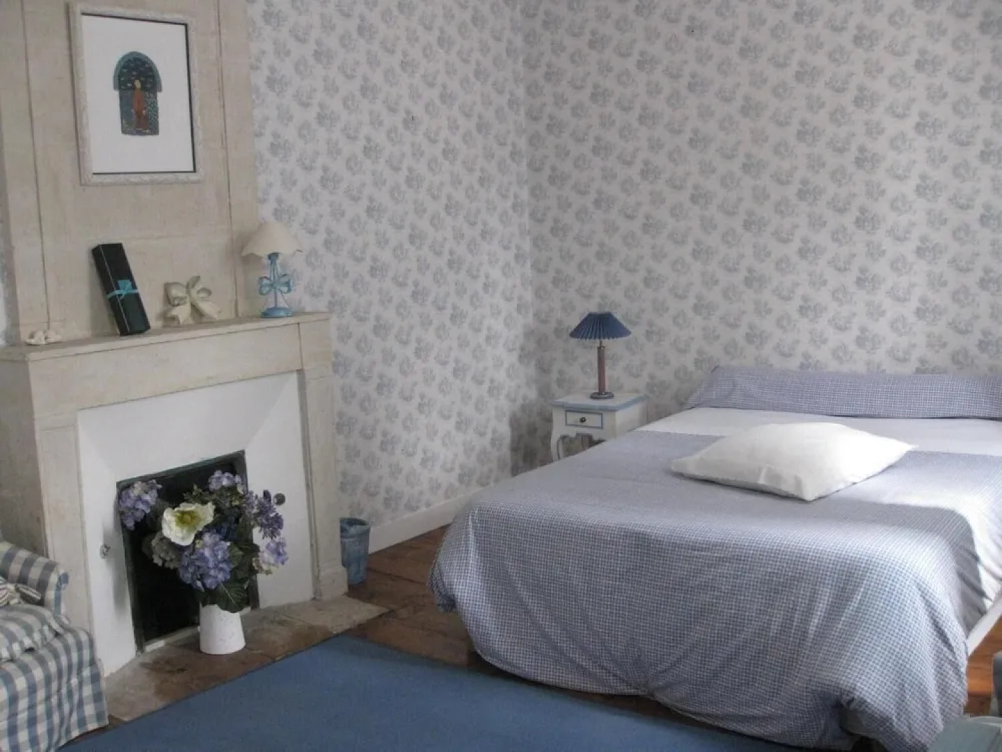 Chambres d'Hôtes Bleynie-Ruine de Rome