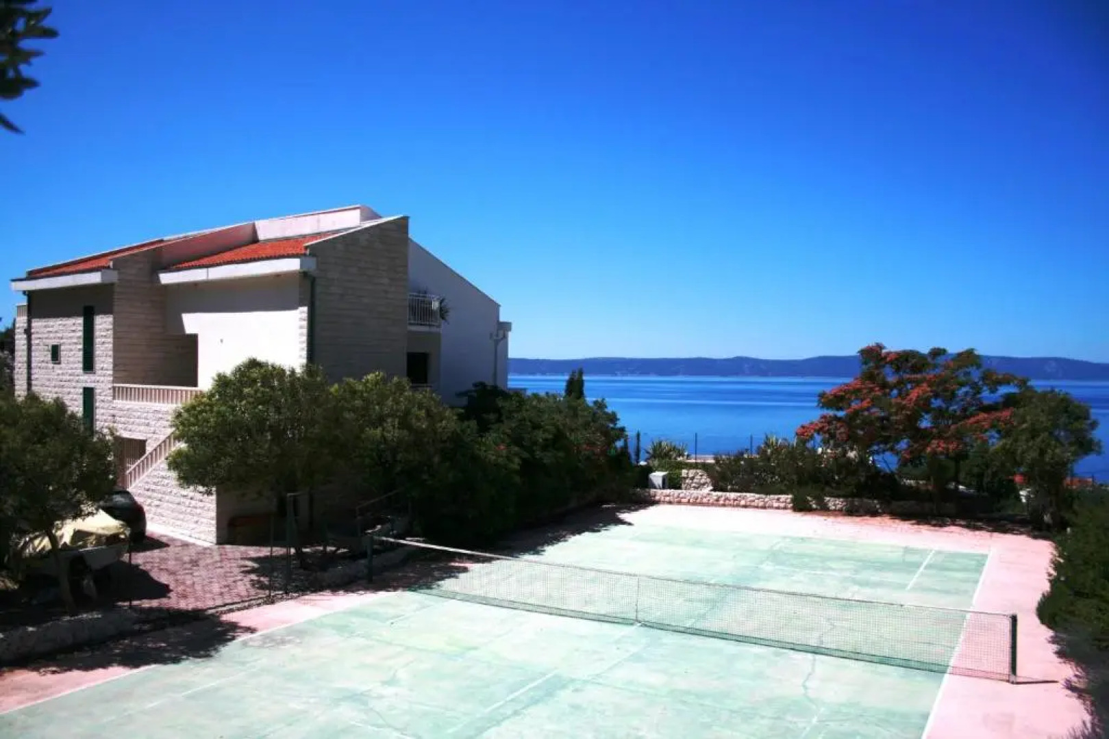 Grand View Apartments