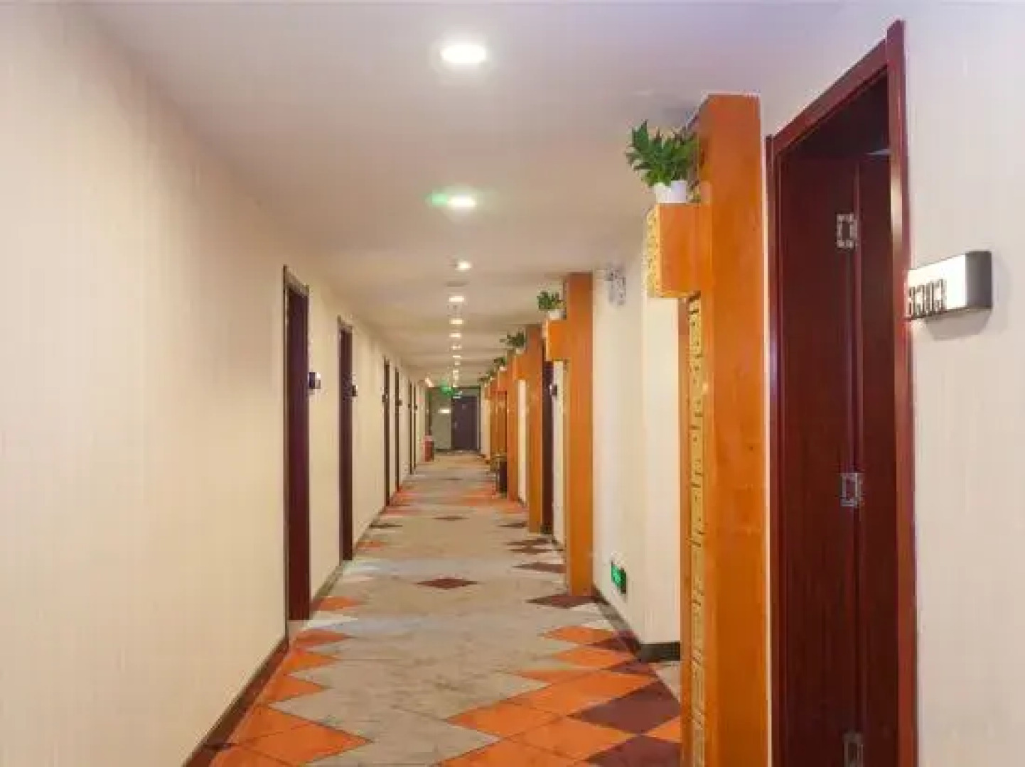 Weidong Garden Hotel