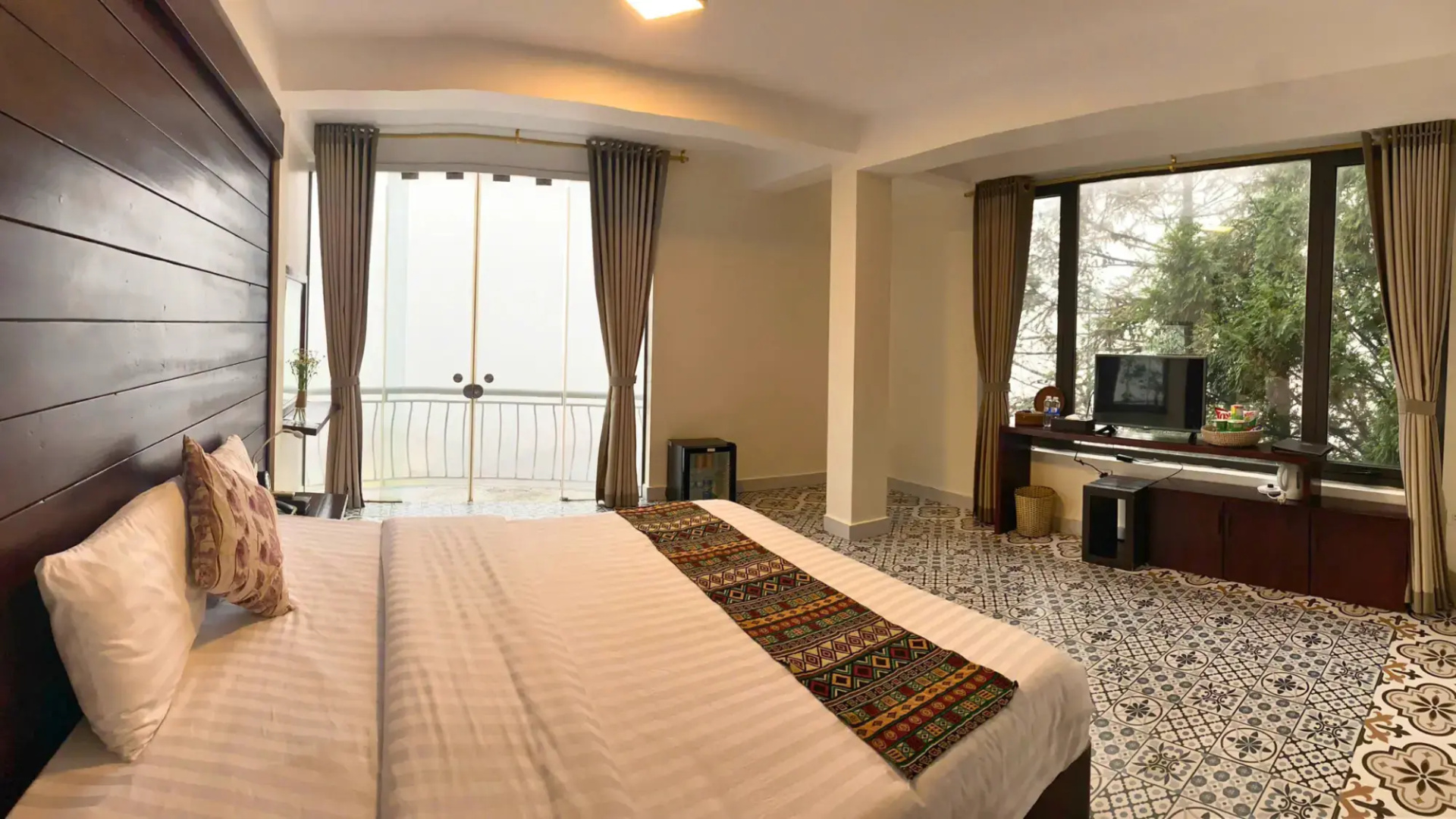 Sapa Village Hotel