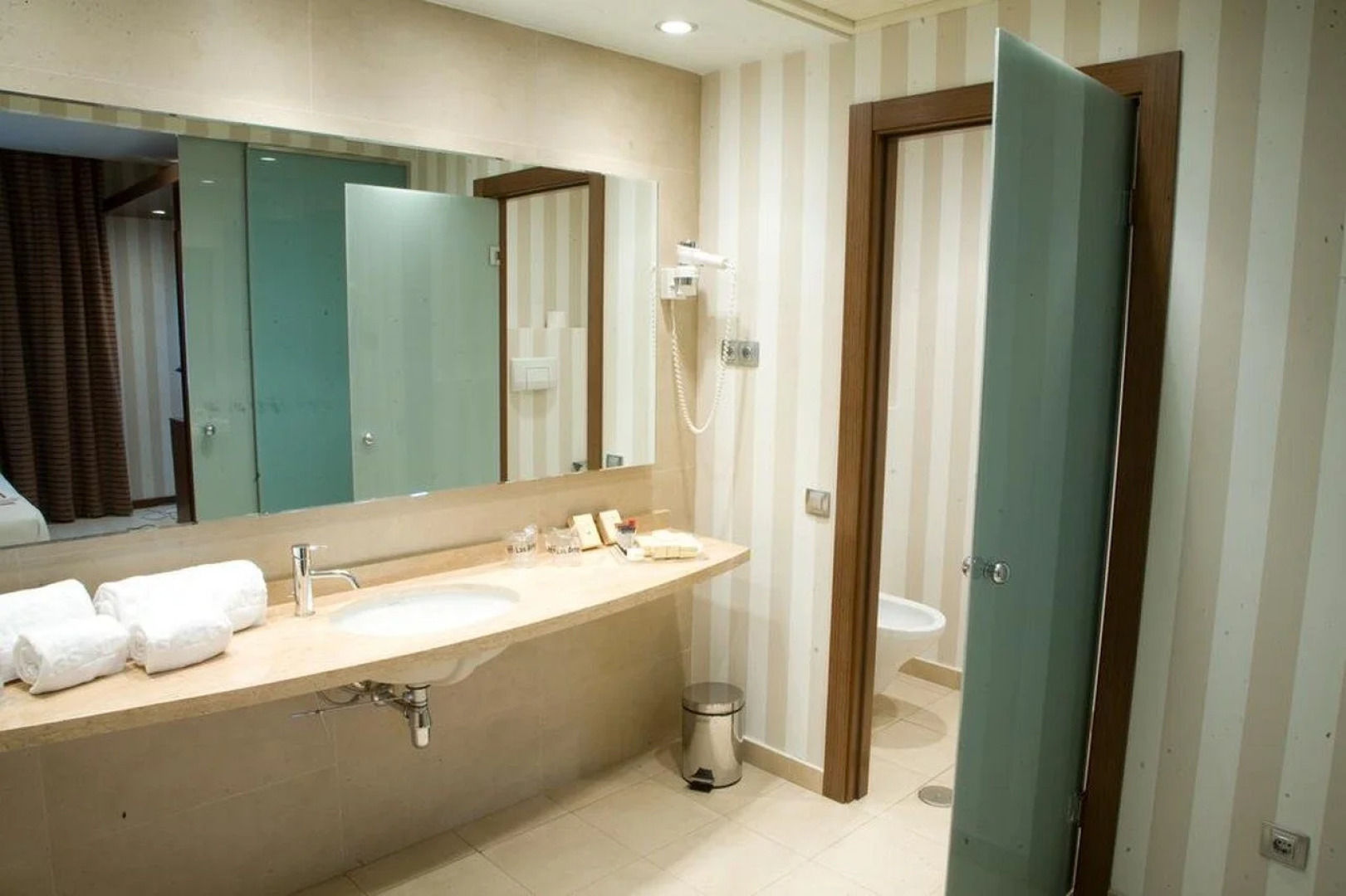 Sercotel Las Artes Pinto