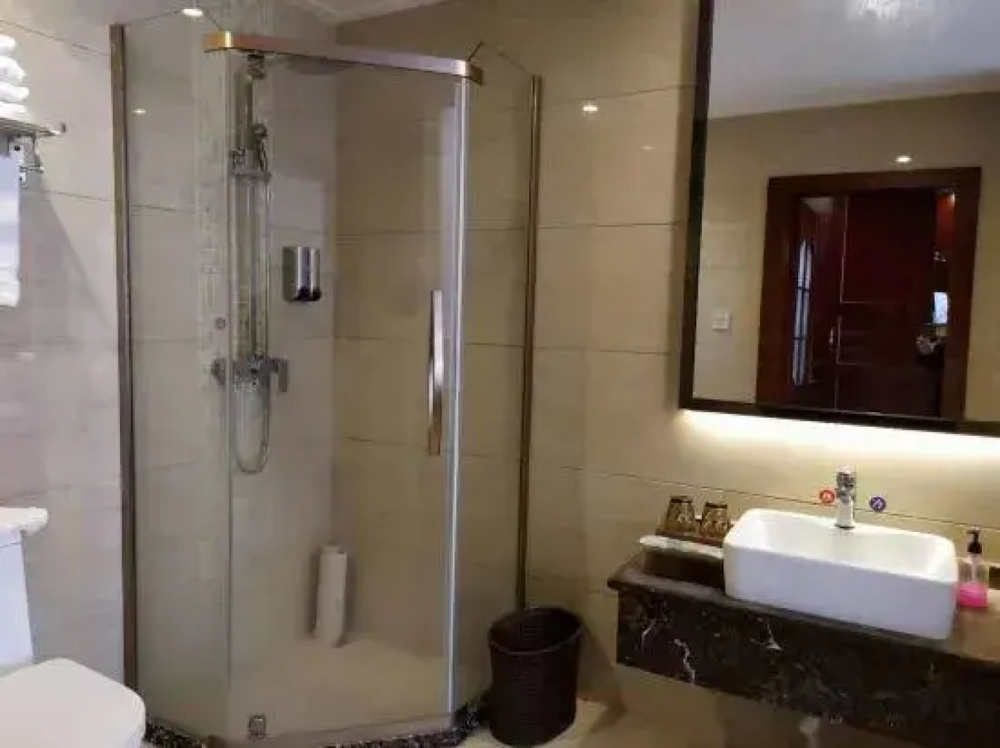 Himalayas Hotspring Hotel