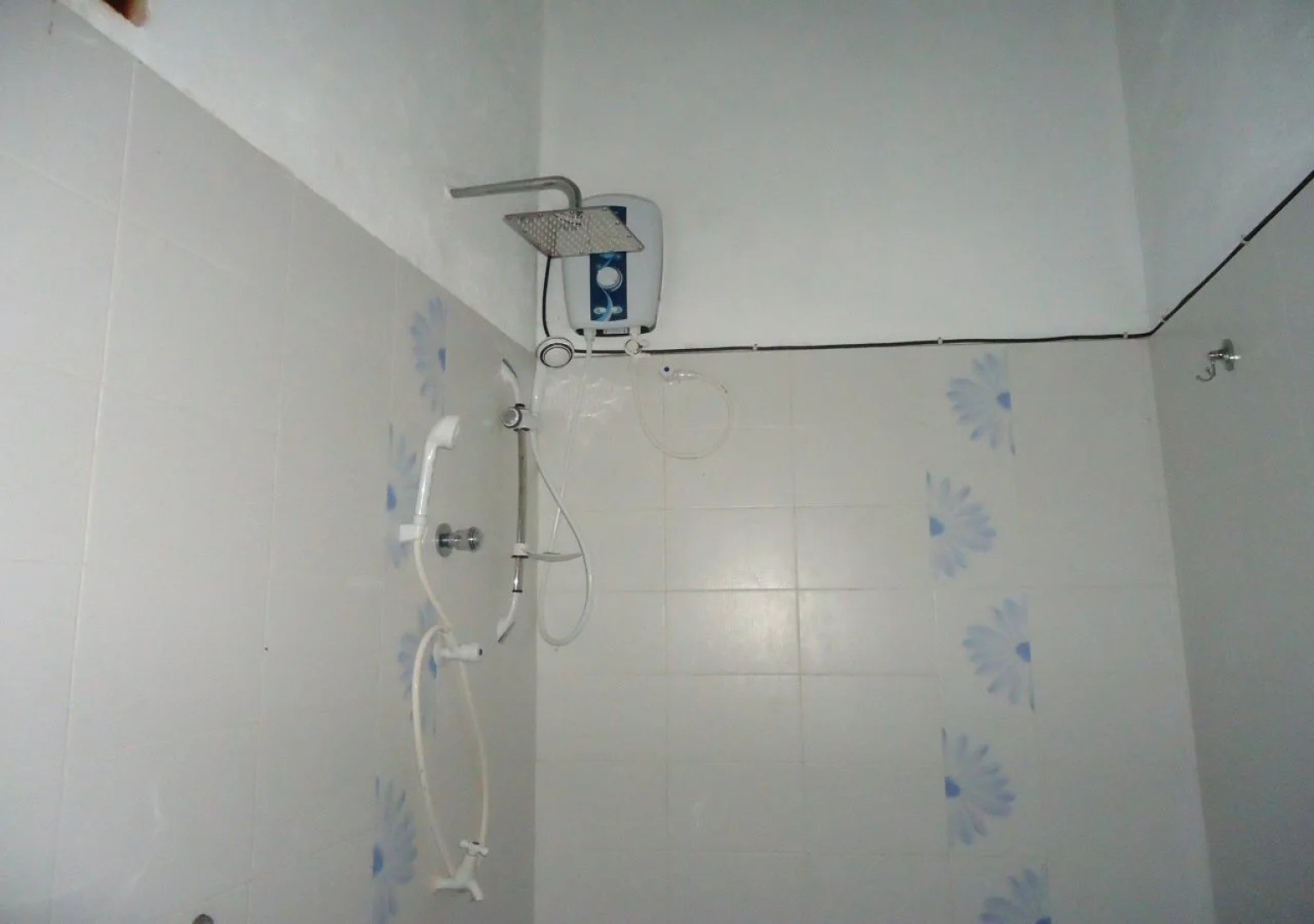 Mothers Elephant Safari Hotel