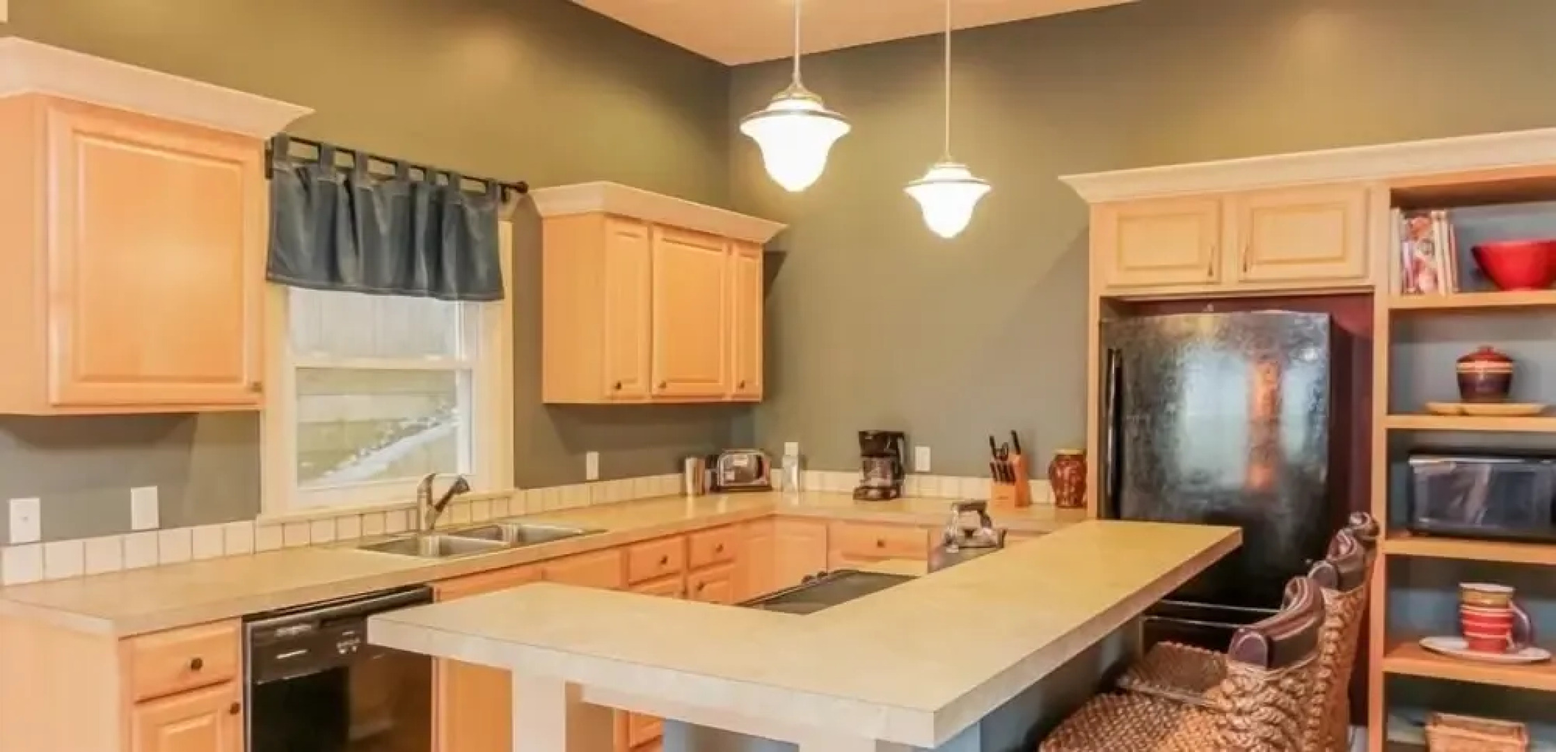 The Swallow - Three Bedroom Villa, Sleeps 7