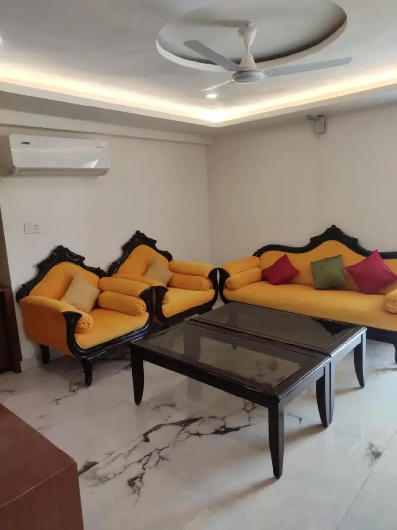 OYO Rooms Jaipuria Mall Indirapuram